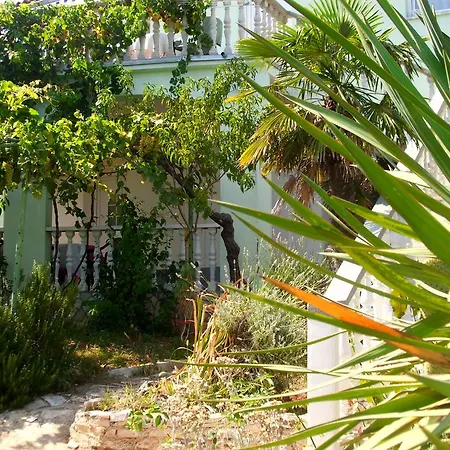 Olivera Apartments Apartman *