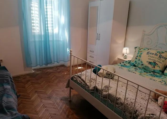 Апартаменти Olivera *