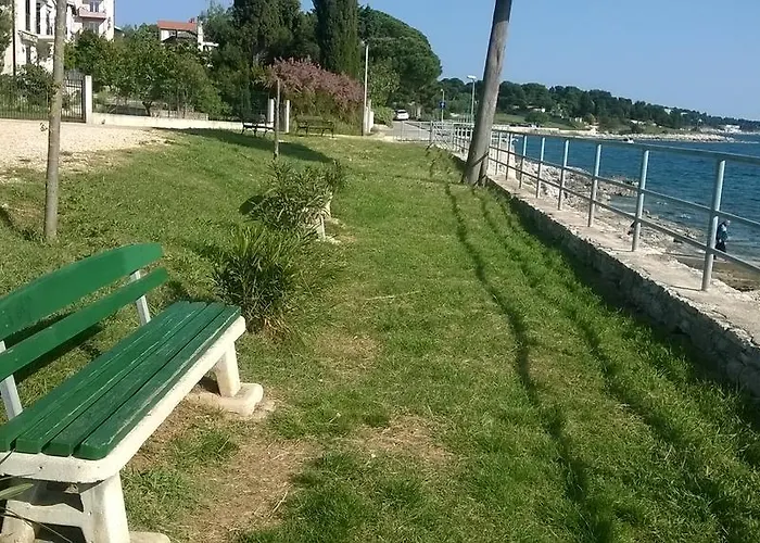 Апартаменти Olivera Пула